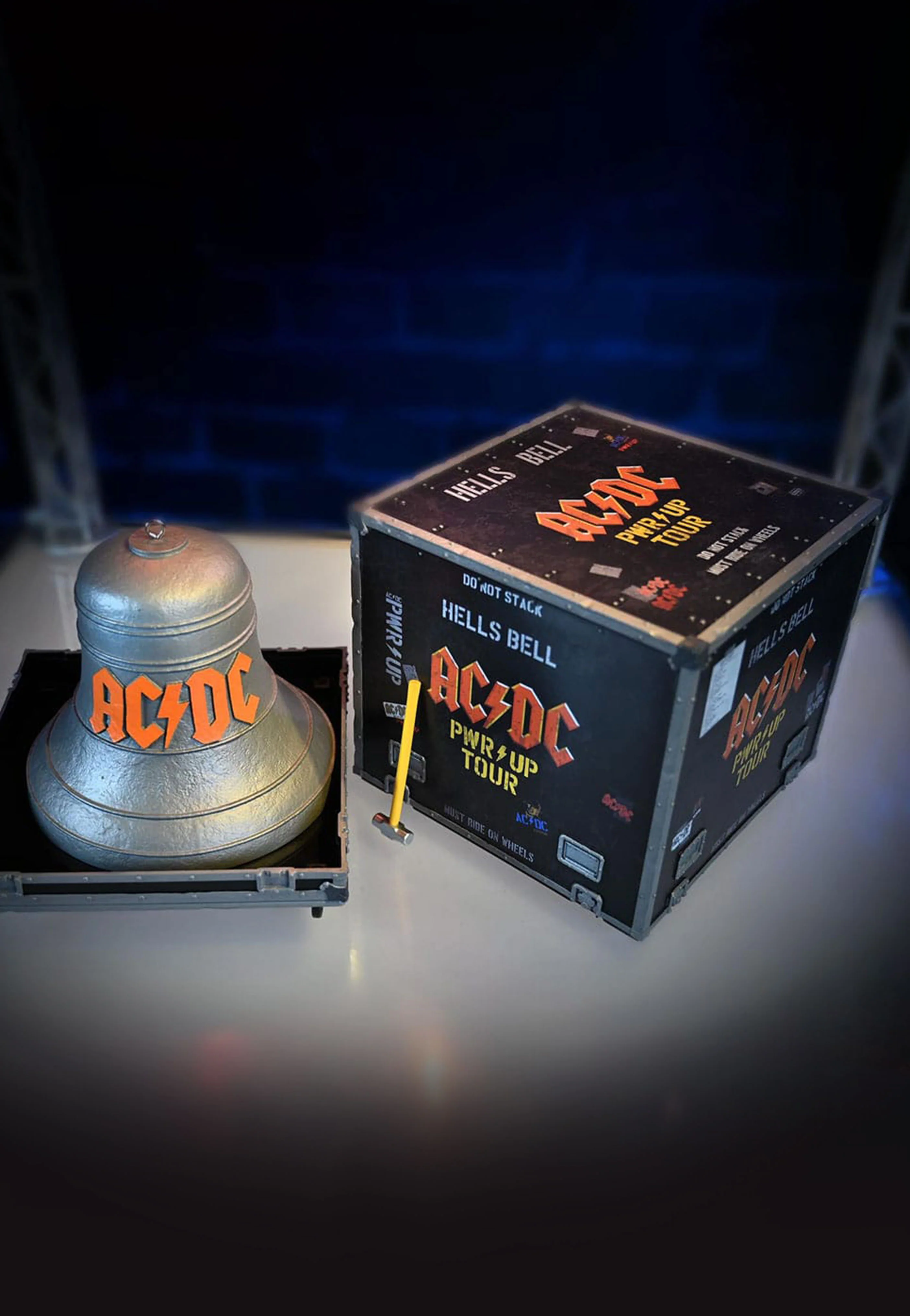 PWR UP Tour Hells Bell Rock Iconz - Statue - Image 3